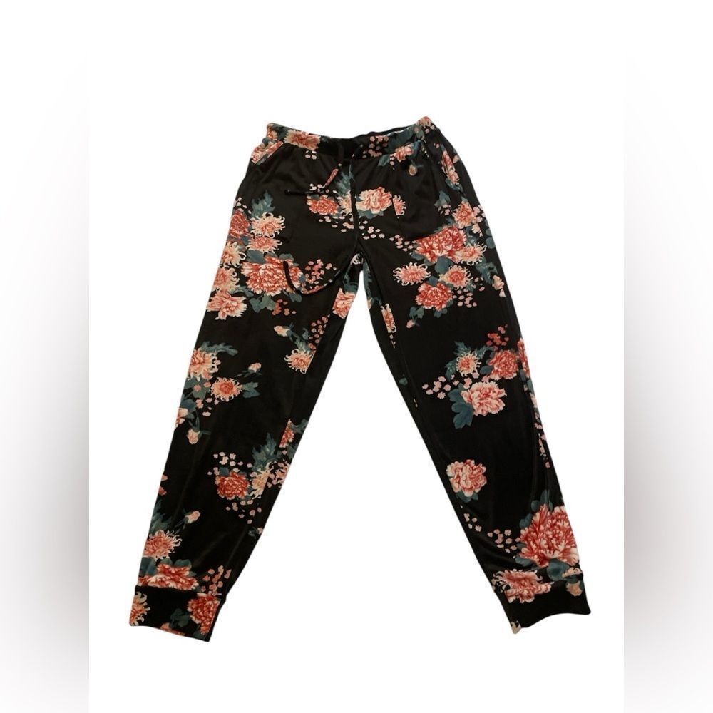 Women's Butter Soft Pajama Pants, Black Winter Floral size L